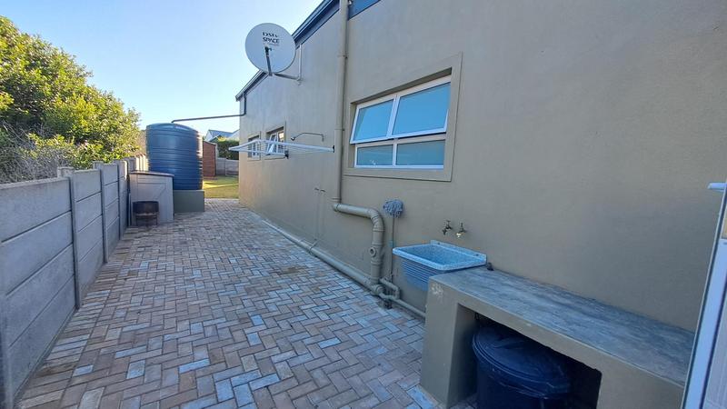 6 Bedroom Property for Sale in Stilbaai Wes Western Cape